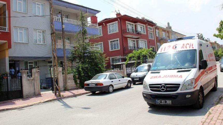 &Uuml;&ccedil; G&uuml;nd&uuml;r Haber Alınamayan Adam Evinde &Ouml;l&uuml; Bulundu