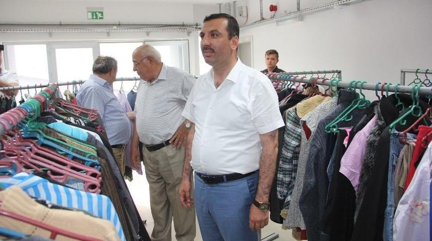 Kavak Belediyesinden İhtiya&ccedil; Sahiplerine Giysi Yardımı