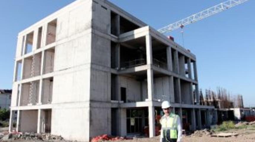 Hastane Binası Hızla Yükseliyor