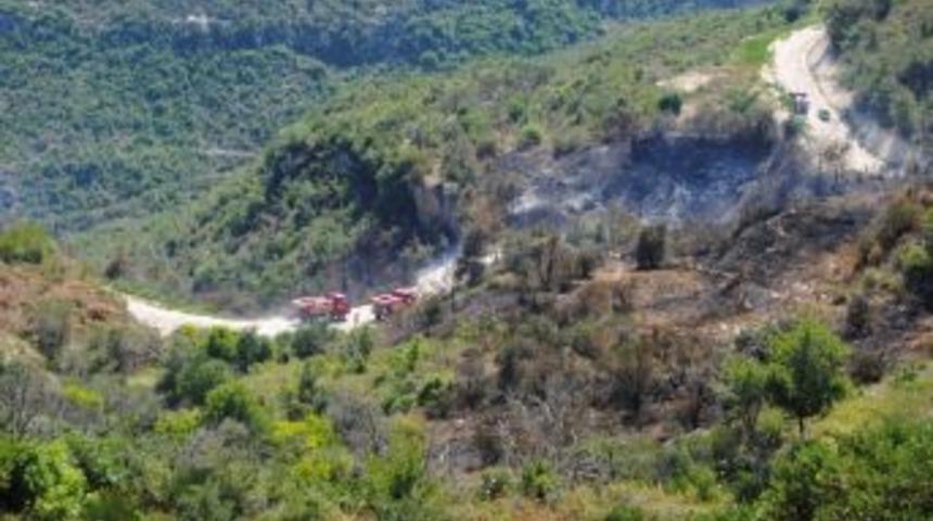 Suriye Sınırındaki Yangın T&uuml;rkiye&rsquo;ye Sı&ccedil;radı