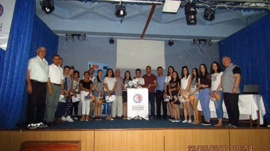 &Ccedil;om&uuml;, Romanya Mecidiye&rsquo;de Tanıtıldı