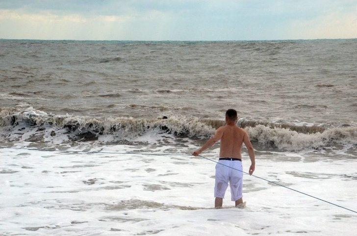 Kuzenlerin Dev Dalgalarla Yaşam Mücadelesi G3