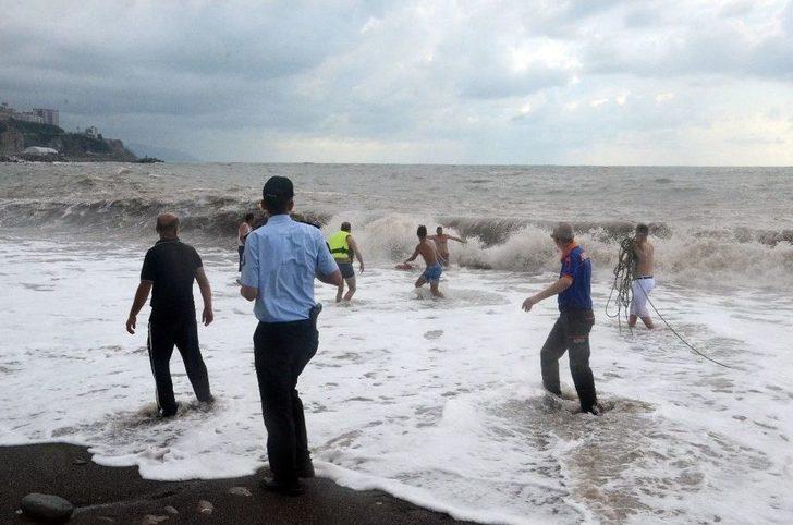 Kuzenlerin Dev Dalgalarla Yaşam Mücadelesi G4