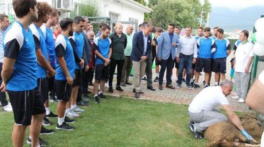 Yeşil Bursa Aş, Sezonu A&ccedil;tı