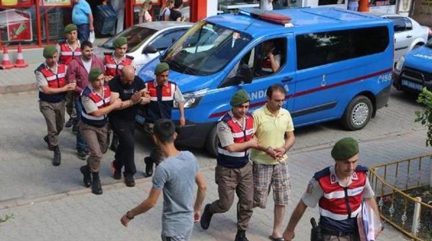 Yurdışına Ka&ccedil;mak Isteyen 4 Pkk'lı Yakalandı (2)