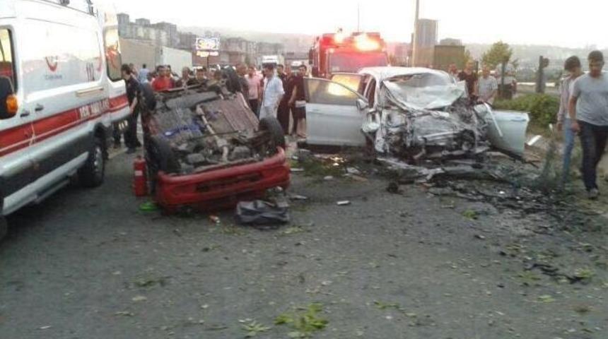 Trabzon&rsquo;da Trafik Kazası: 1 &Ouml;l&uuml;, 8 Yaralı