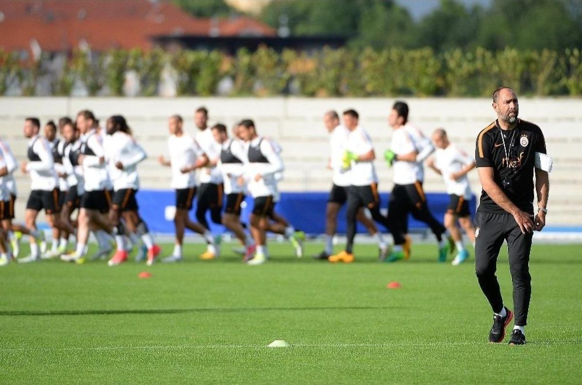 Galatasaray, Yeni Sezon Hazırlıklarını S&uuml;rd&uuml;rd&uuml;