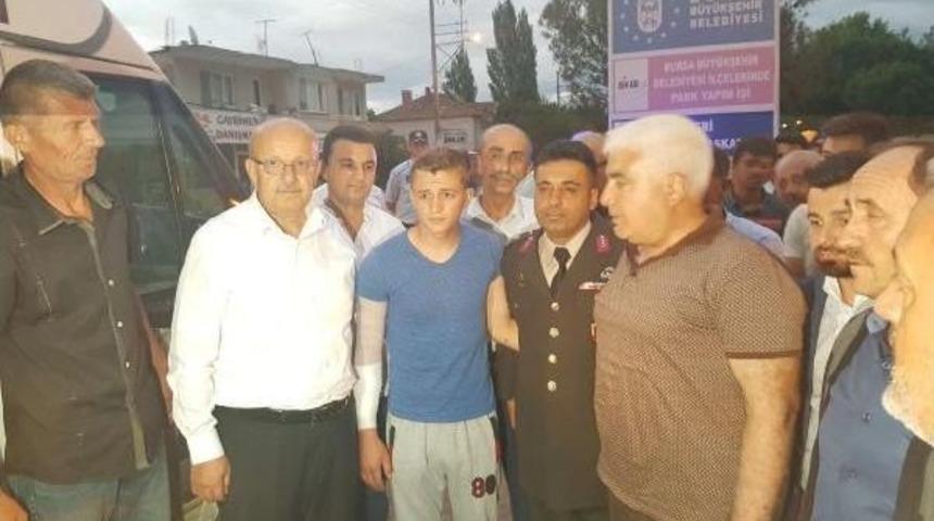 Patlamada Yaralanan Asker İznik'te T&ouml;renle Karşılandı