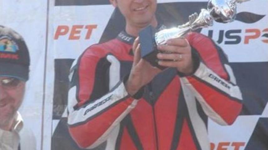 Kaza Yapan Motosiklet S&uuml;r&uuml;c&uuml;s&uuml; &Ouml;ld&uuml;