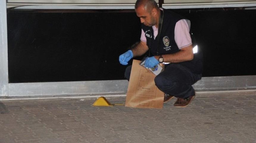 Gen&ccedil;ler Arasında &Ccedil;ıkan Tartışma Kavgaya D&ouml;n&uuml;şt&uuml;: 2 Yaralı