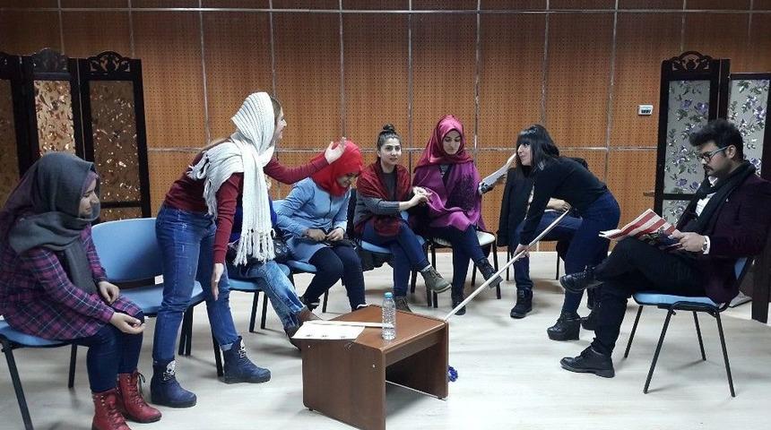 Ka&uuml; &Ouml;ğretmen Eğitimi İ&ccedil;in "d&ouml;rtkare" Projeleri Hayata Ge&ccedil;irdi