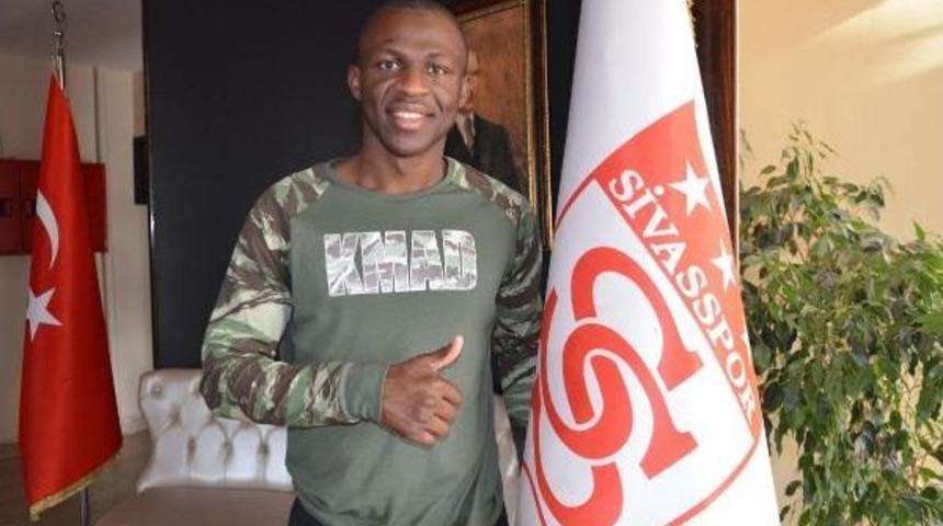 Sivasspor'un Yeni Golc&uuml;s&uuml; Kone'den "şampiyon" Mesajı