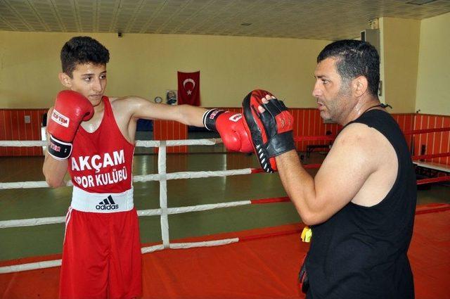 (özel Haber) Hem Babası, Hem Antrenörü