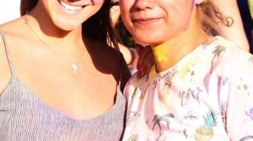 Toz Boya Savaşı Yaptılar