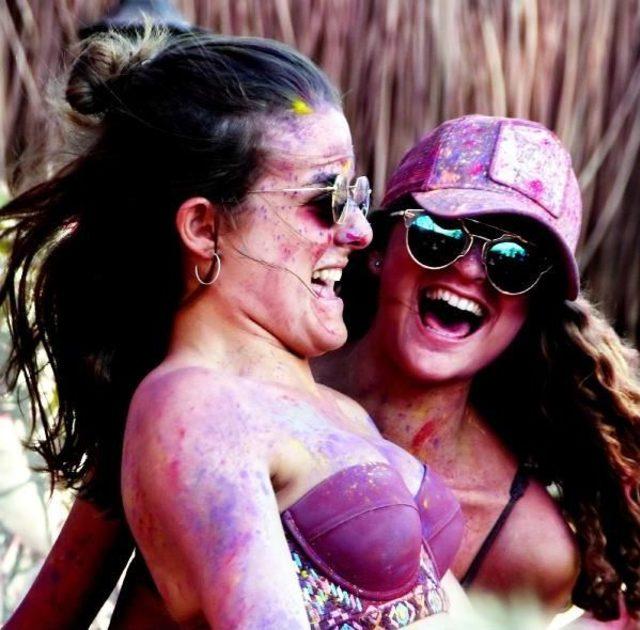 Toz Boya Savaşı Yaptılar 3