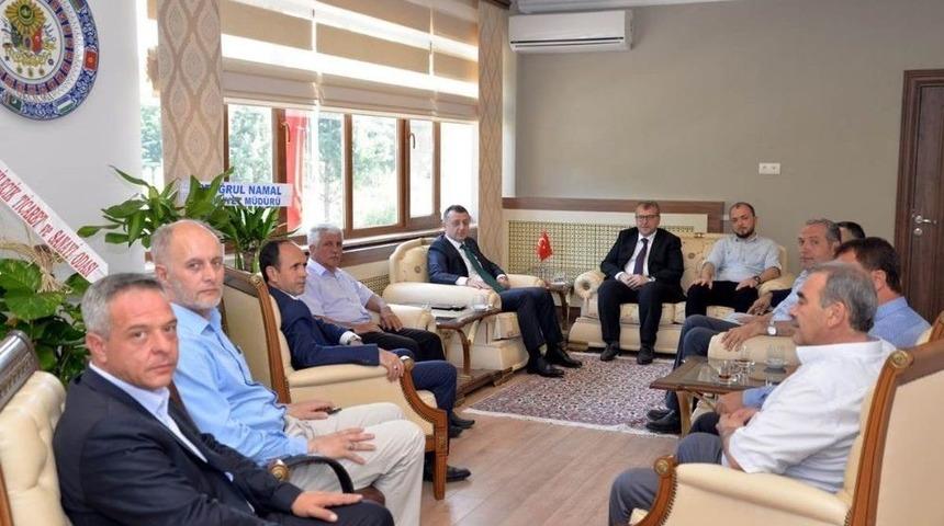 Ak Parti Heyetinden Vali B&uuml;y&uuml;kakın&rsquo;a Ziyaret