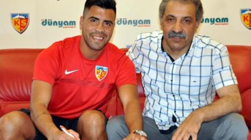 Kayserispor'a Espinoza'dan Imza