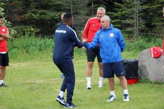 Antalyaspor'da Eto'o Gerede Kampında