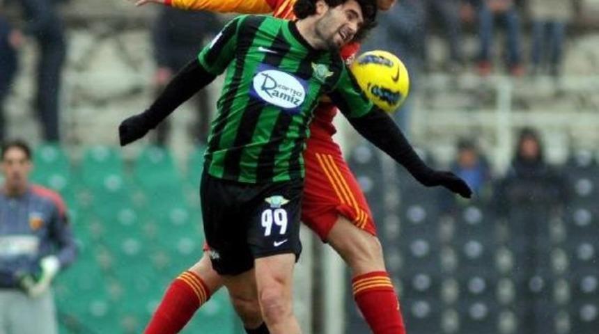 Akhisar'da Şehmus &Ouml;zer Anısına Masterler Buluşması