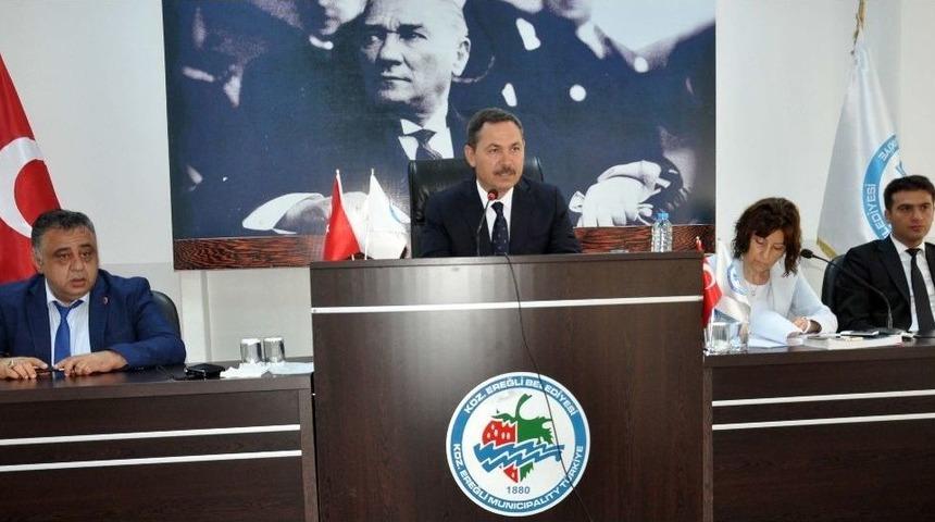 Başkan Uysal: &ldquo;laf Yerine İş &Uuml;retiyoruz&rdquo;