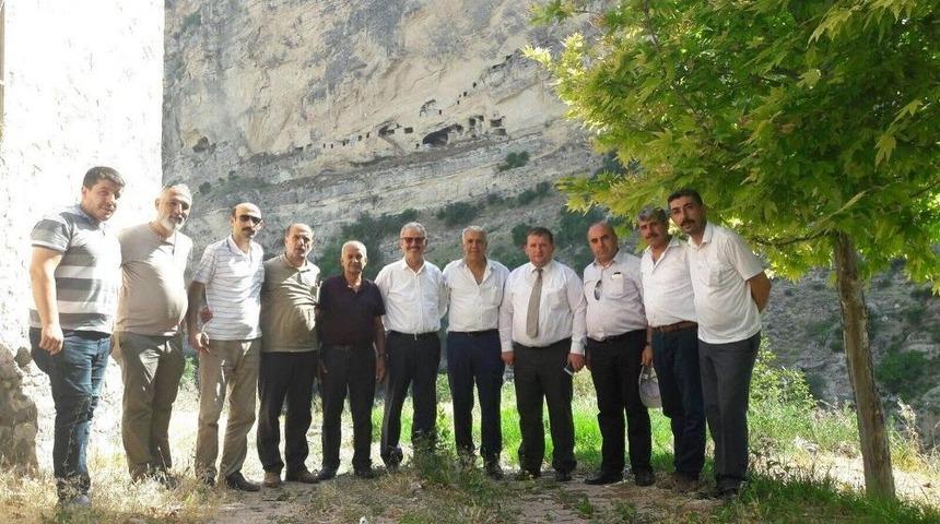 Muhtarlardan &Ccedil;emişgezek İl&ccedil;esine Tebrik Ziyareti