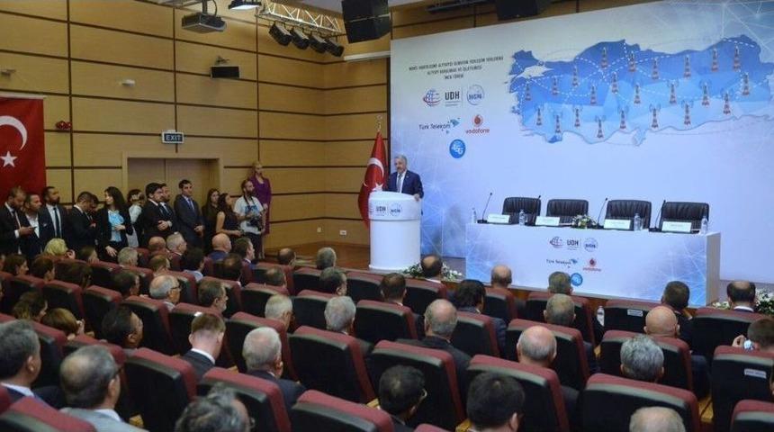 Bakan Arslan: &ldquo;haberleşme Ve Bilgi Otoyolları Kurmaya Devam Ediyoruz&rdquo;