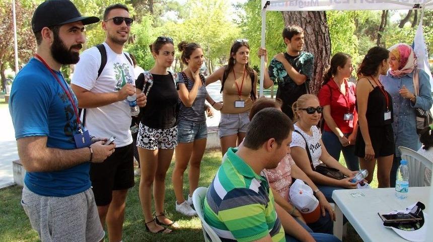 Yerli Ve Yabancı &Ouml;ğrenciler Engelliler İle Piknik Yaptı