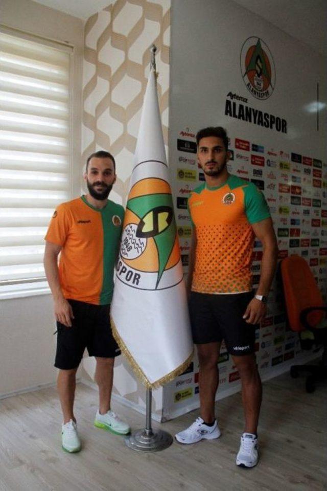 Alanyaspor’da 2 İmza Birden