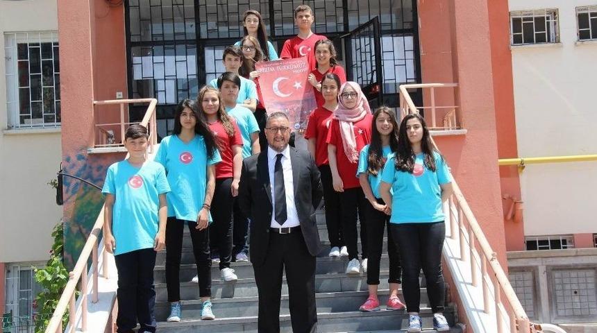 Ortaokul &Ouml;ğrencileri 15 Temmuz İ&ccedil;in Klip &Ccedil;ekti