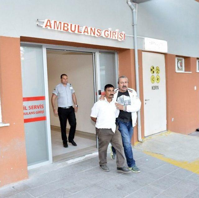 Eskişehir’de Evlerinin Önünde Oturan Çifte Ateş Açıldı