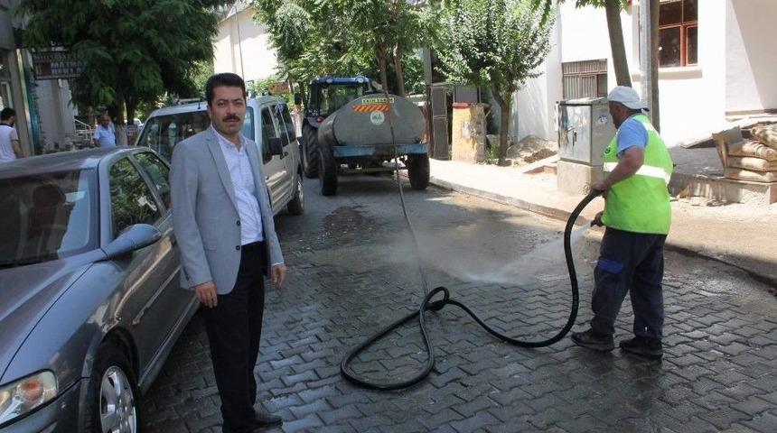 Siirt&rsquo;te Caddeler Tazyikli Su İle Yıkanıyor