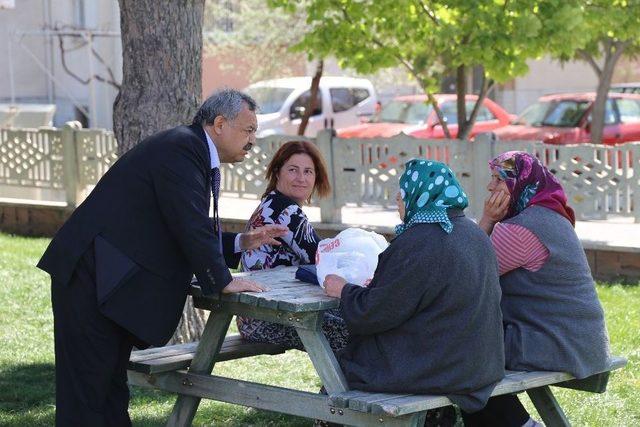 Burhaniye&rsquo;de Belediye Hizmetleri Takdir Topladı 1