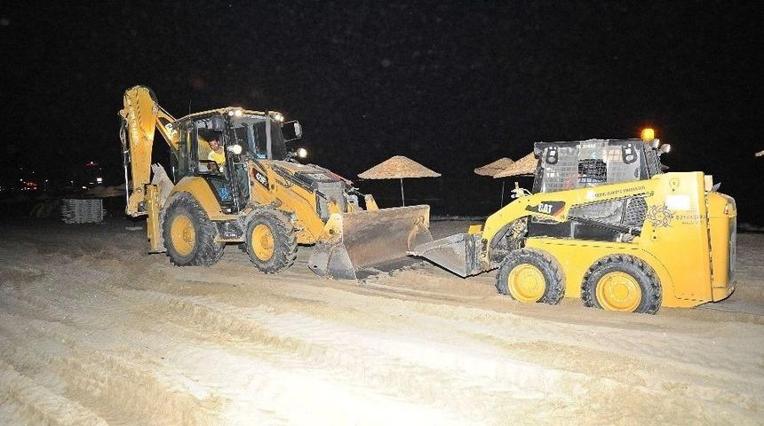 Ada Sahillerinde Çalışmalar Devam Ediyor