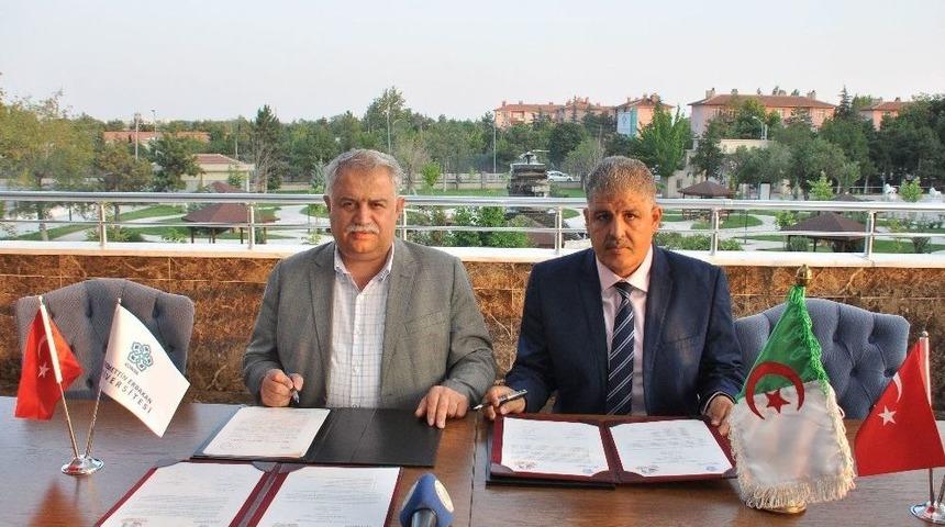 Neü Ve Cezayir El Oued Üniversitesi Arasında Protokol İmzalandı