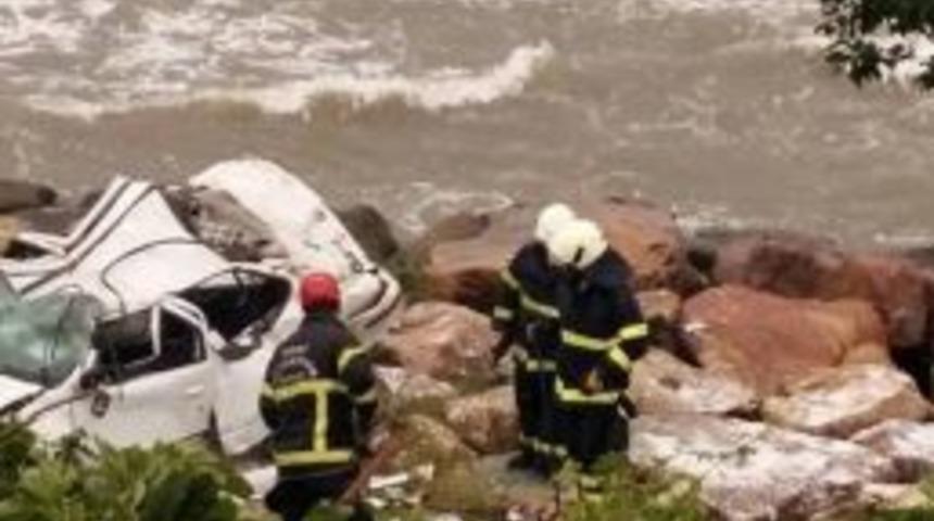 Hurdaya D&ouml;nen Ara&ccedil;tan Sağ &Ccedil;ıktı