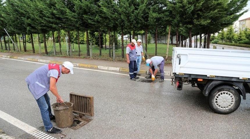 Başiskele&rsquo;de Su Taşkınlarını &Ouml;nleme &Ccedil;alışmaları S&uuml;r&uuml;yor