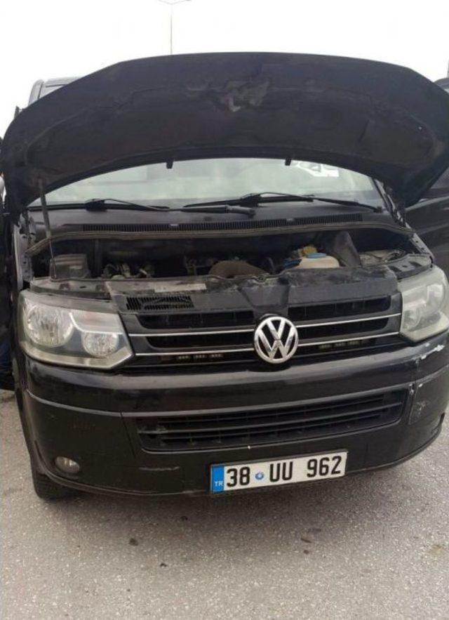 Adalet Y&uuml;r&uuml;y&uuml;ş&uuml;ne Saldırı Olayıyla İlgili Kayseri&rsquo;de 3 Kişi G&ouml;zaltına Alındı 1