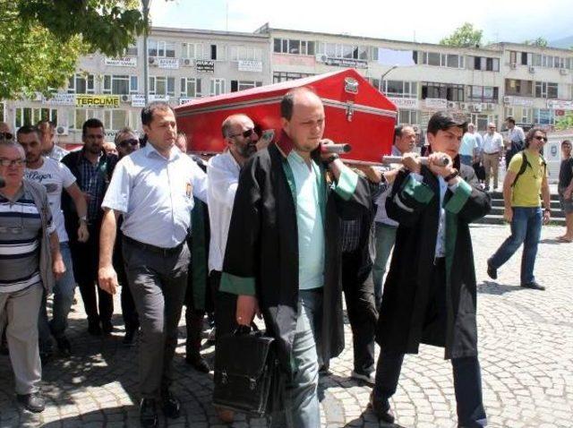 Gemlik’Te Eski Eş Dehşetinde, Öldürülen Avukatın Davayla Ilgisi Yokmuş (2)