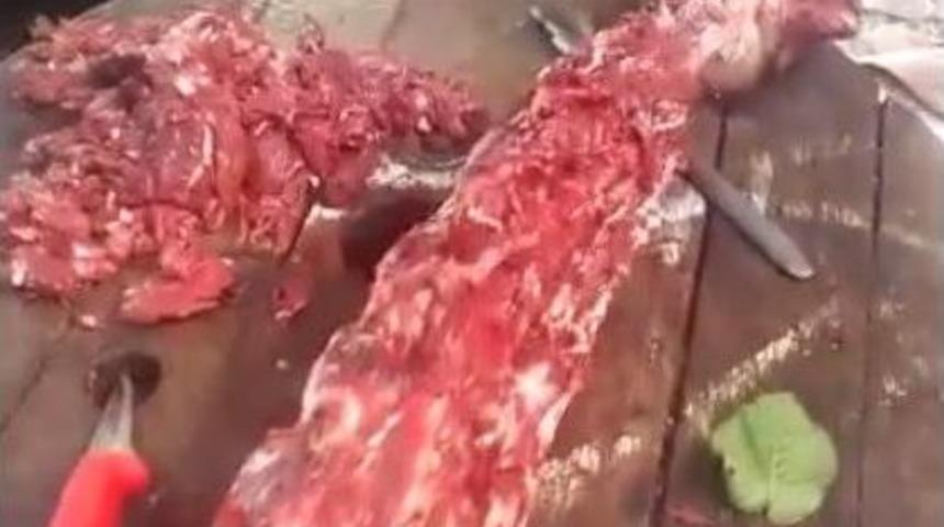 İzmir&rsquo;de 500 Kilogram At Eti Ele Ge&ccedil;irildi