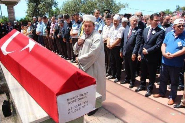 Zonguldak’Ta Ölen Kore Gazisi Askeri Törenle Toprağa Verildi