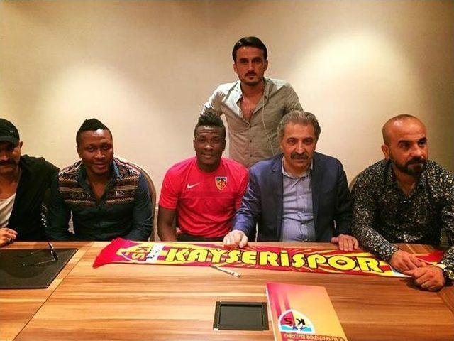 Kayserispor Asamoah Gyan İle Anlaştı