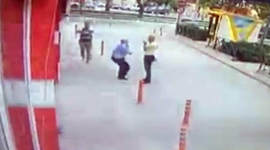 Polisin Şehit Olma Anı Kamerada