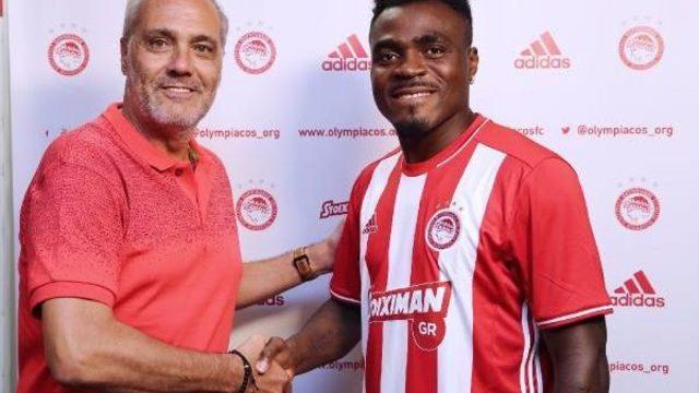 Emenike Olympiakos'ta
