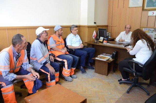 Kızılay&rsquo;dan Temizlik İş&ccedil;ilerine Destek 1