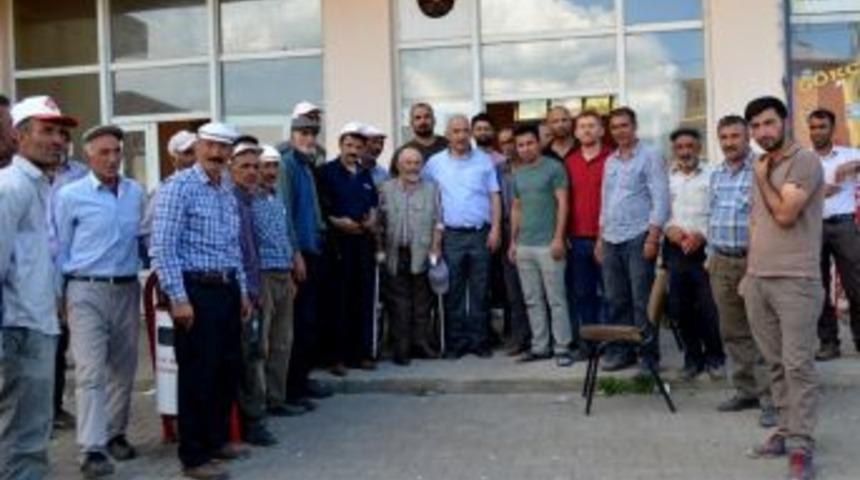 Ilıcalı, Şenkaya Ve Uzundere Esnafını Ziyaret Etti