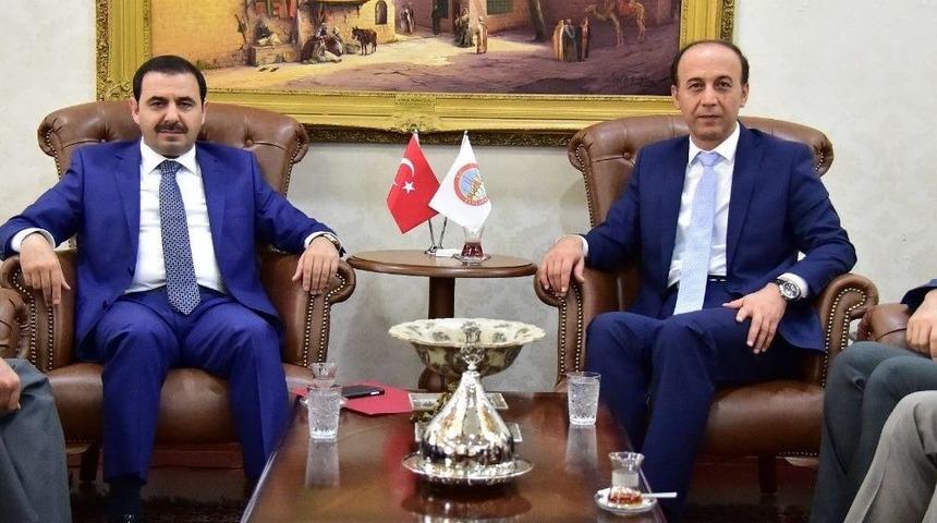 Vali Erin Tebrikleri Kabul Etti