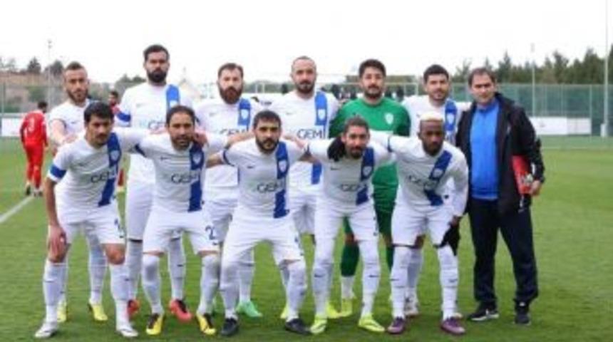 Yusuf Çelik Yeşilyurt Belediyespor’da Kaldı