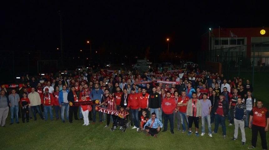 Eskişehirspor Taraftarının N&ouml;beti Devam Ediyor