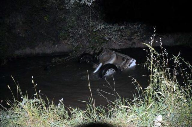 Otomobilin Uçtuğu Sulama Kanalında 1 Kişi Kayıp