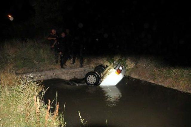 Otomobilin Uçtuğu Sulama Kanalında 1 Kişi Kayıp